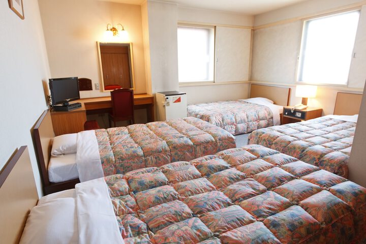 Room 6 of 36