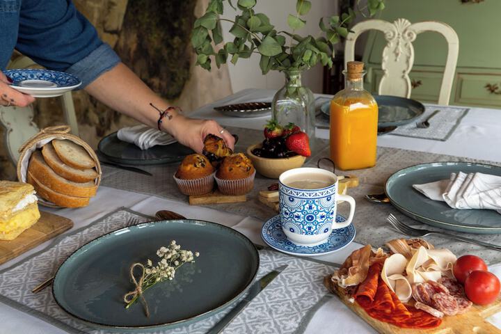 Breakfast/Coffee Service 118 of 145