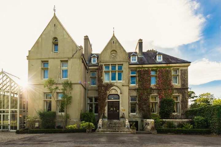 Hotel 98 of 108