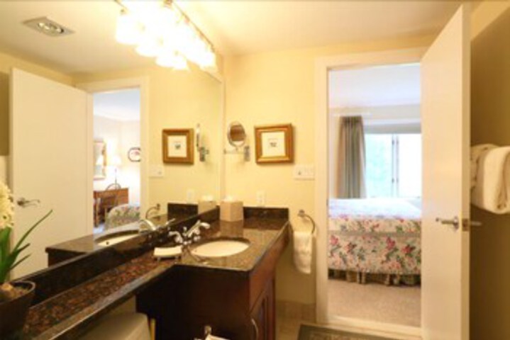 Room 16 of 21