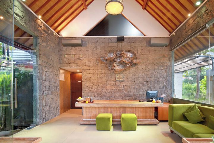 Lobby Entry