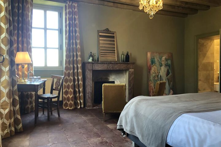 Room 41 of 144