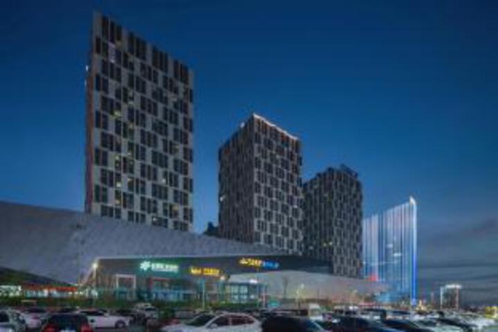 Qinhe Business Hotel (Urumqi High-Speed Railway Station Branch)