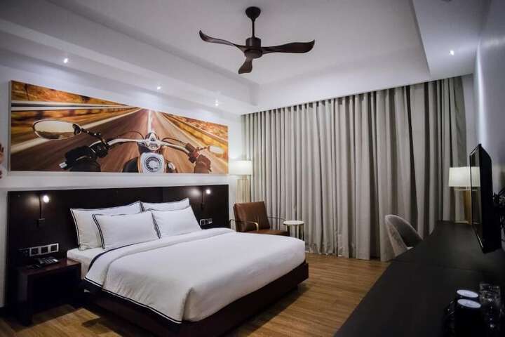 Room 15 of 35