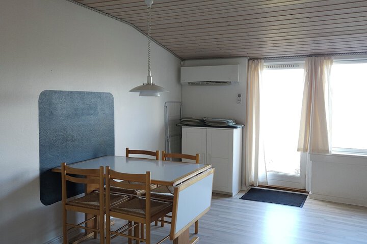 Room 32 of 93