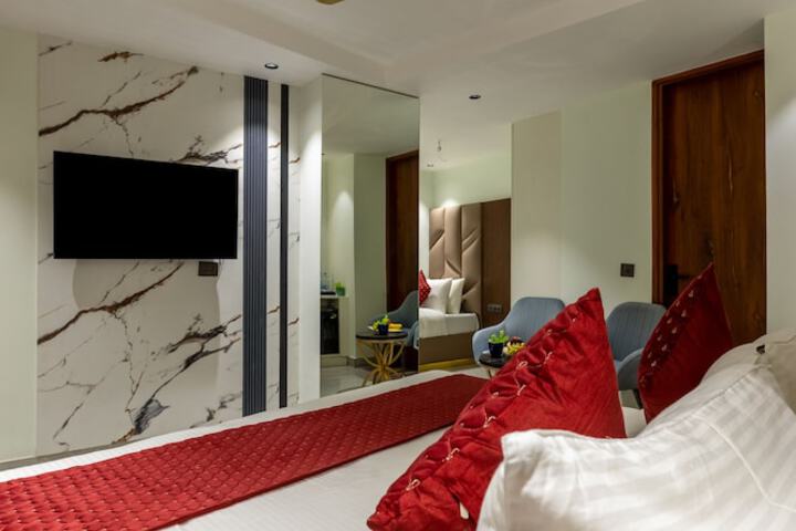 Room 37 of 95