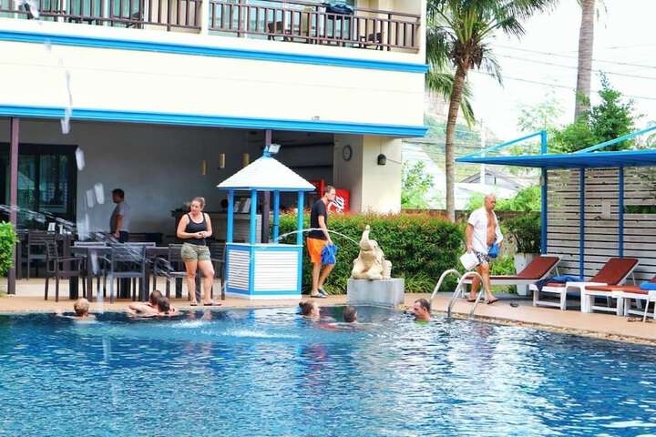 Pool Hotel