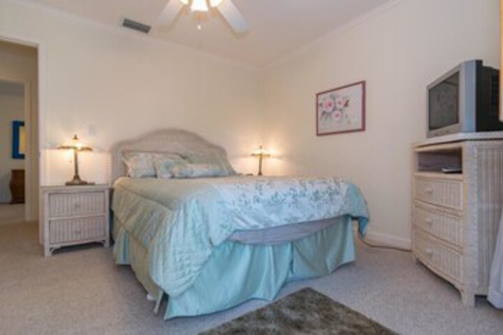 Room 8 of 31