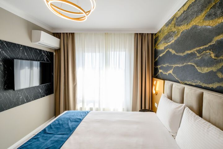 Room 10 of 70