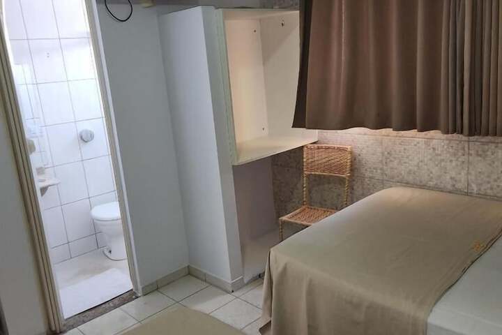 Room 10 of 35