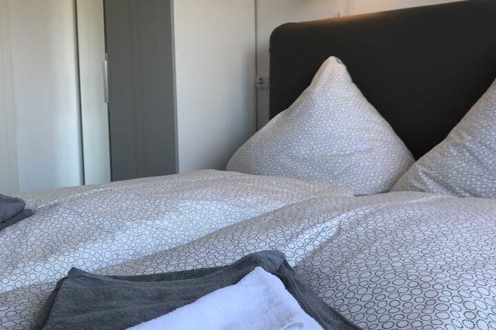Room 6 of 20