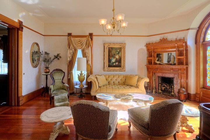 Room 16 of 21