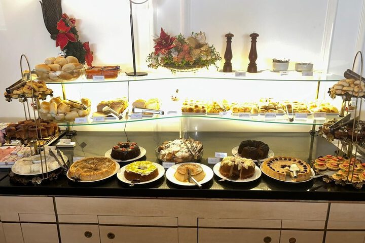 Dining 55 of 61