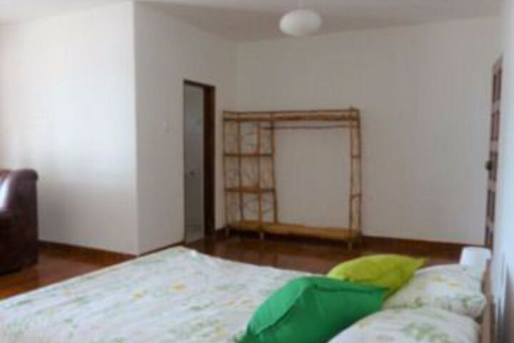 Room 7 of 19