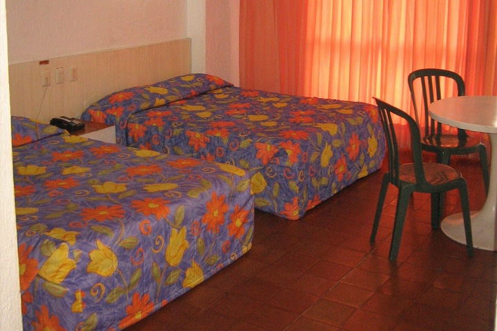 Room 16 of 49
