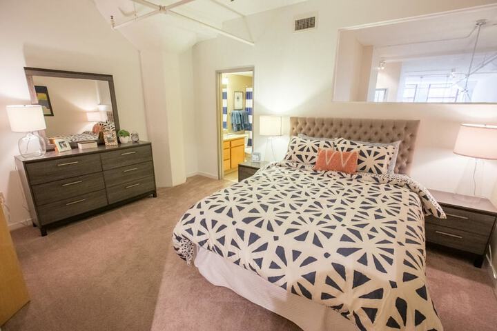 Room 3 of 7