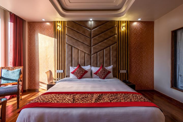 Room 26 of 53