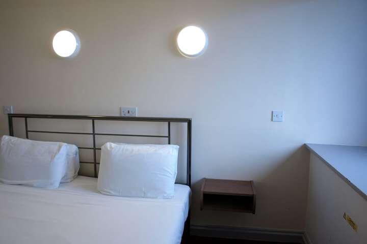 Room 59 of 236