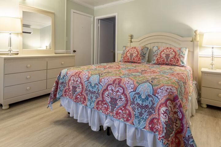 Room 145 of 309