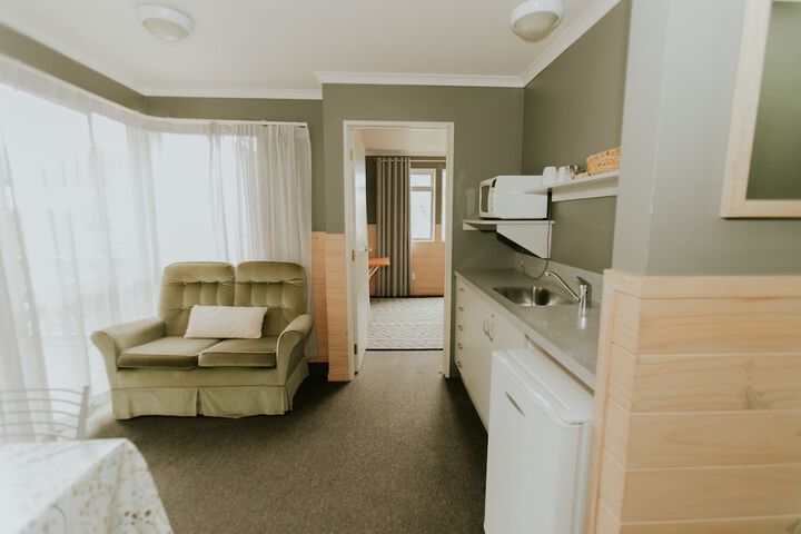 Room 7 of 50