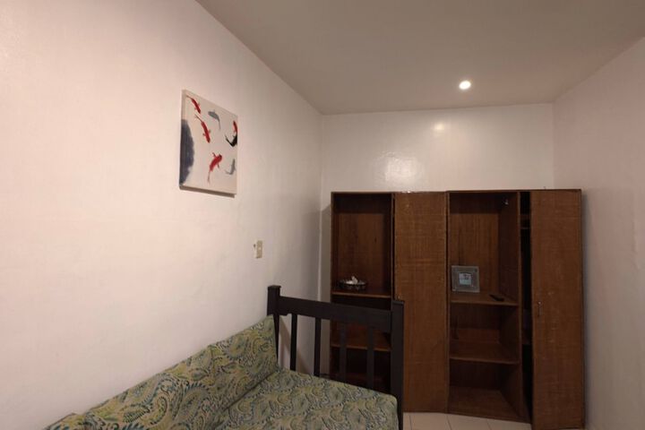 Room 34 of 144