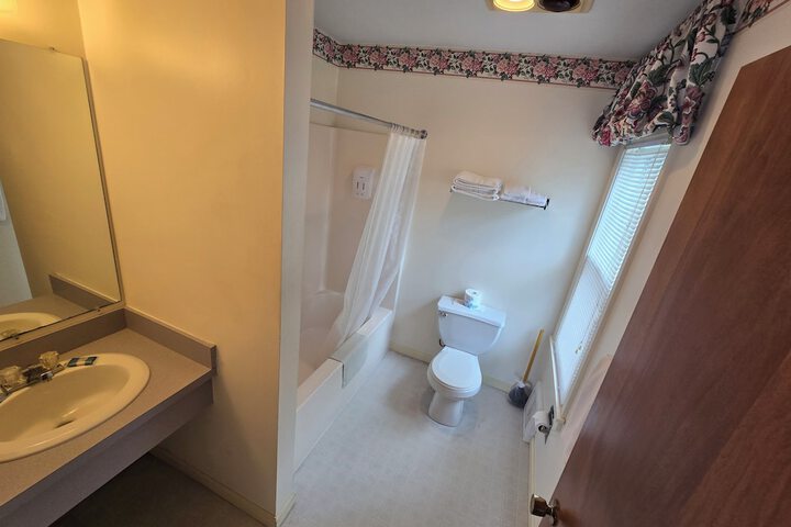 Room 57 of 123