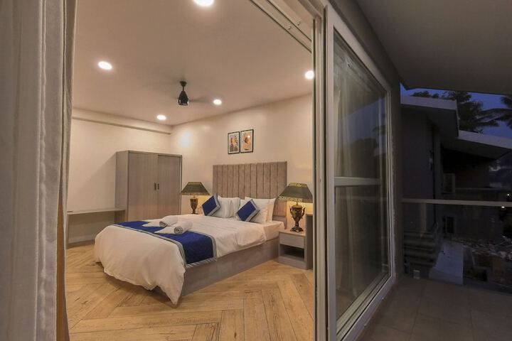 Room 5 of 53