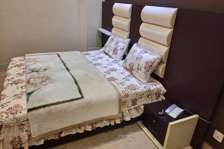 Room 17 of 23