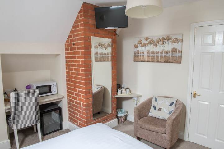 Room 14 of 36