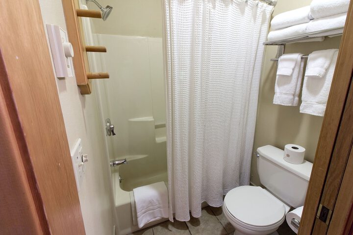 Room 21 of 33