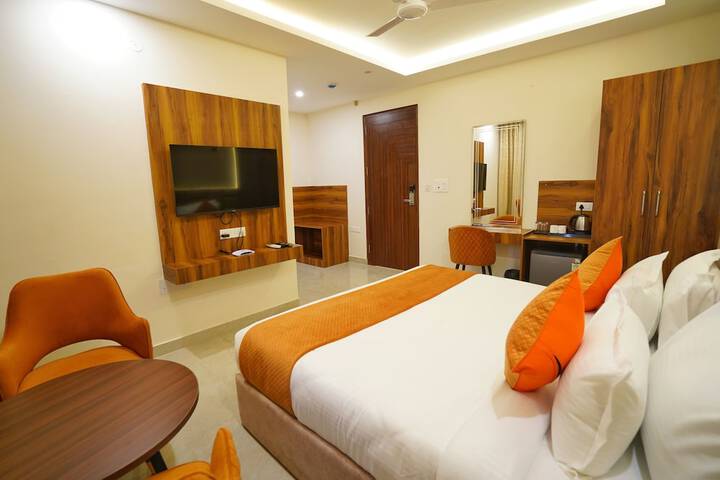 Room 10 of 21