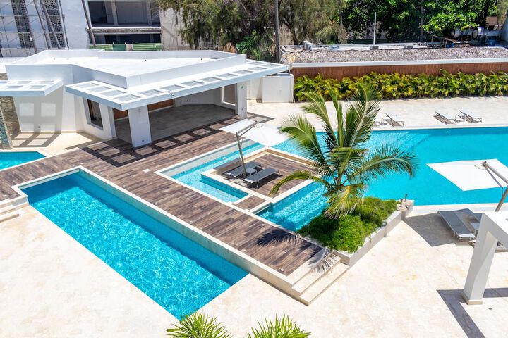Pool 35 of 62