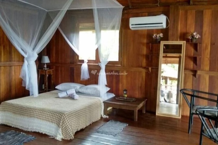 Room 5 of 10