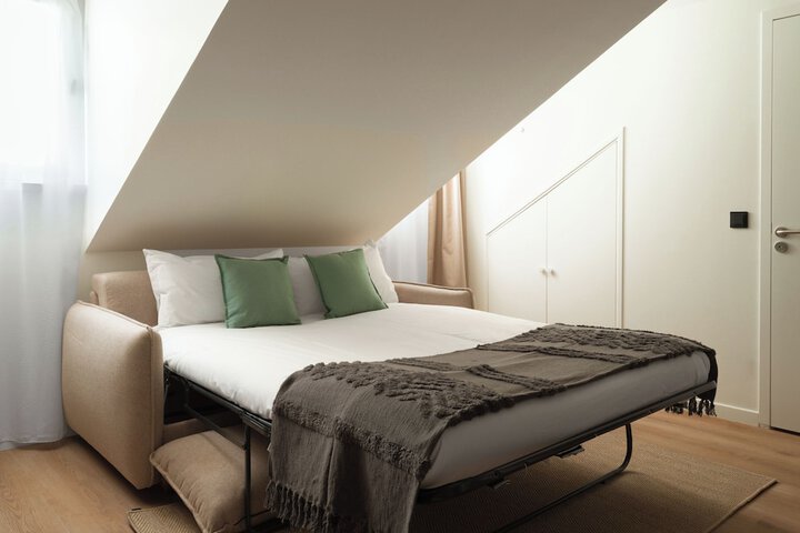 Room 19 of 53