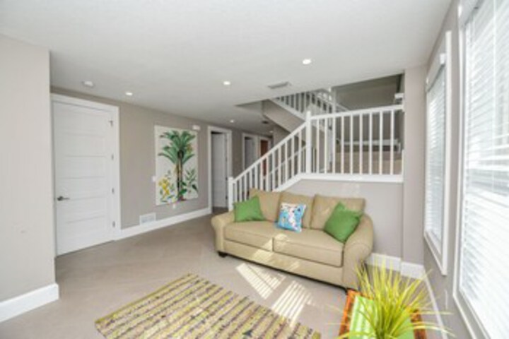 Room 9 of 25