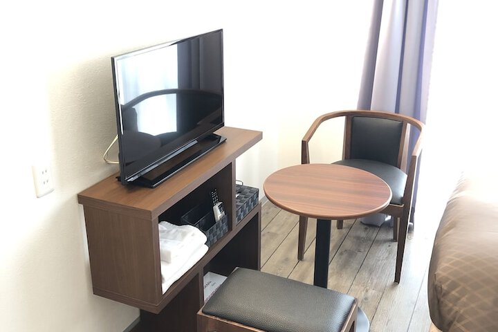 Room 7 of 31