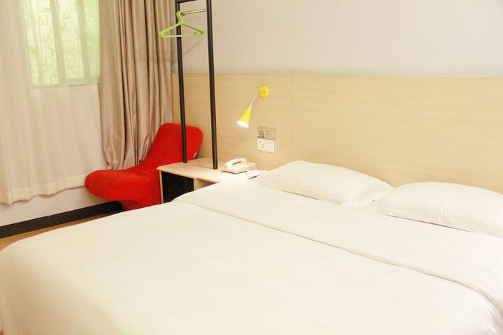 Room 3 of 29