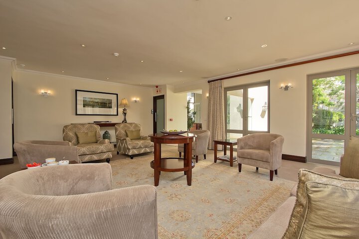 Guest Lobby
