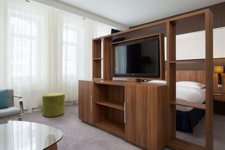 Room 25 of 275