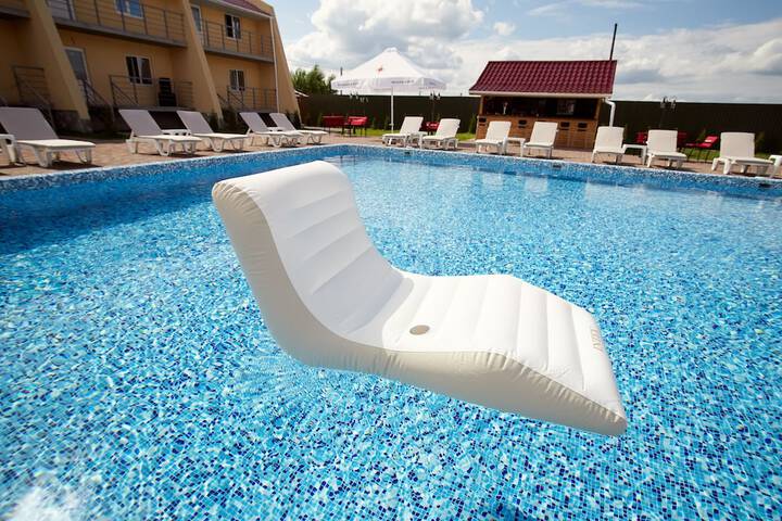 Pool 44 of 56