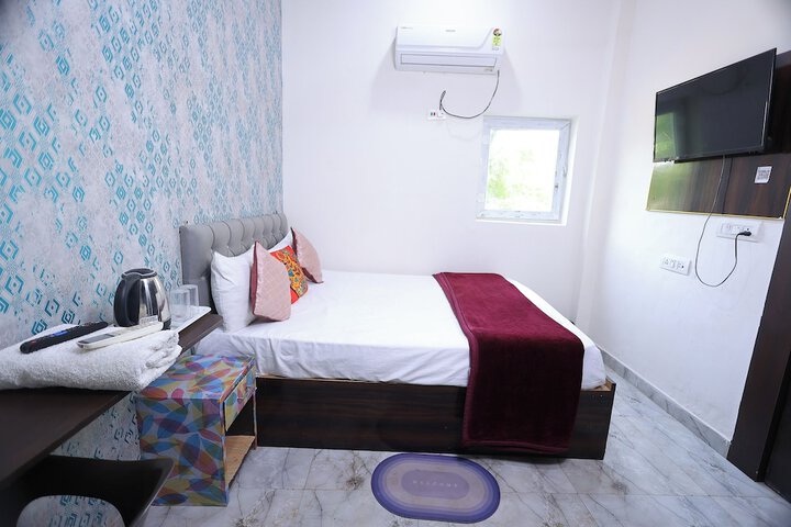 Room 17 of 39