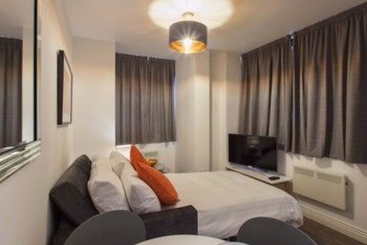 Room 18 of 26