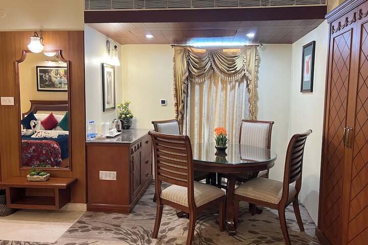 Room 73 of 164