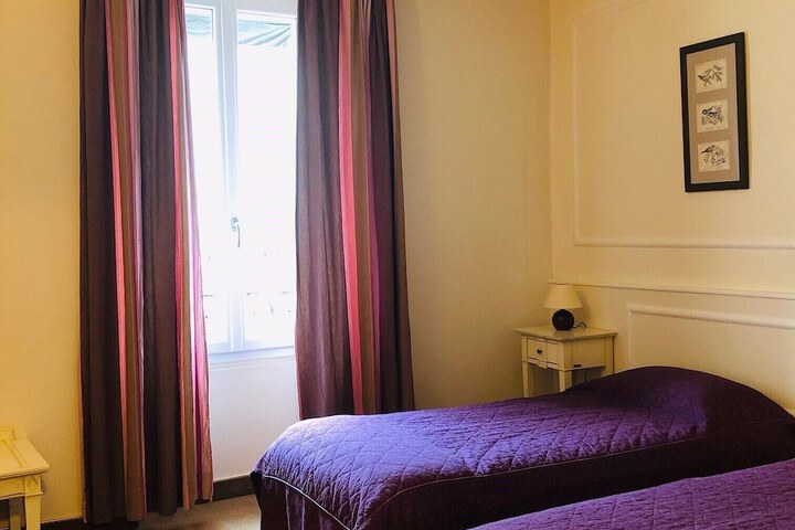 Room 8 of 49