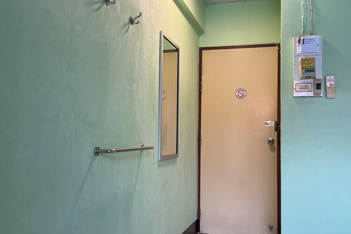 Room 24 of 49