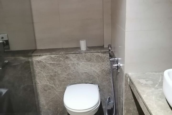Room 127 of 181