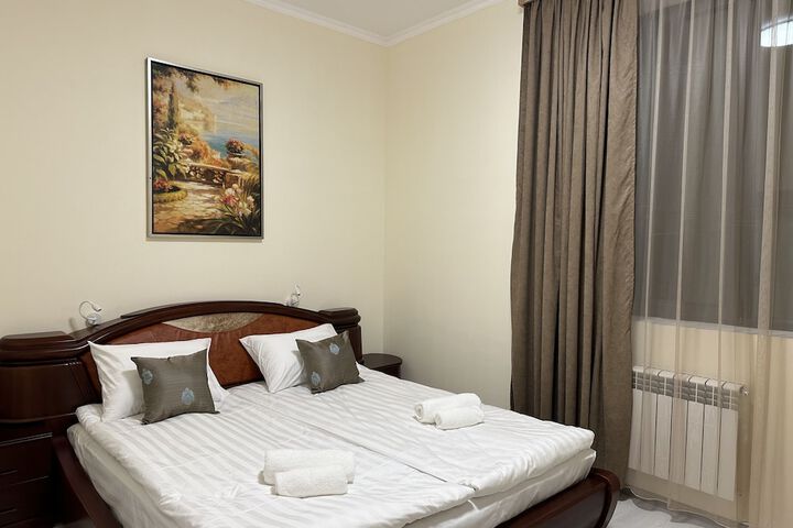 Room 11 of 39