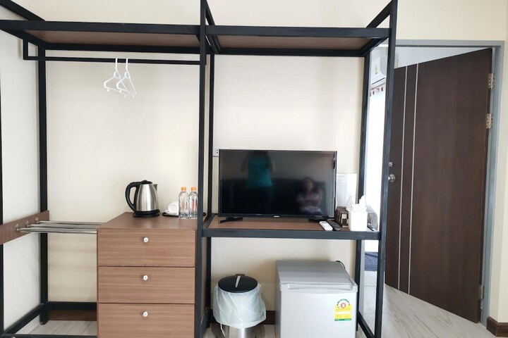 Room 16 of 43