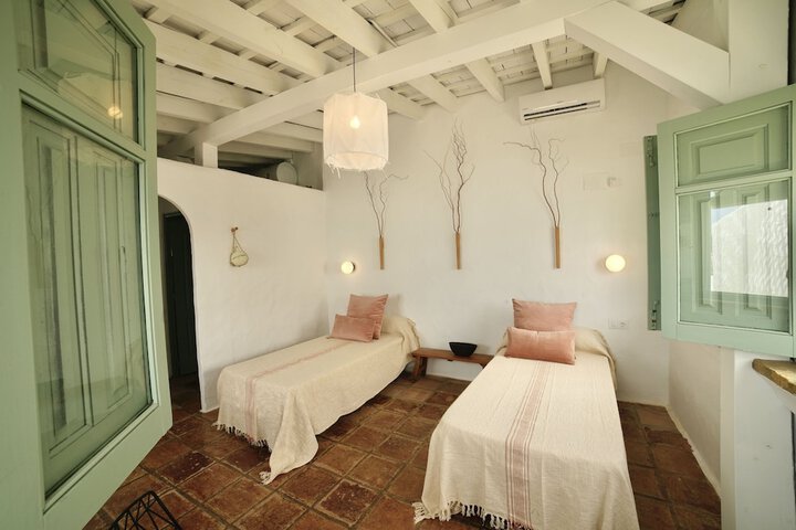 Room 7 of 39