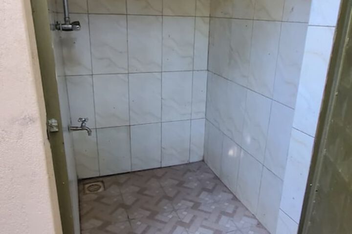 Room 52 of 129